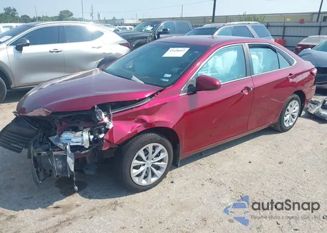 2017 Toyota Camry Le z USA, uszkodzony, nr VIN 4T1BF1FK0HU786906